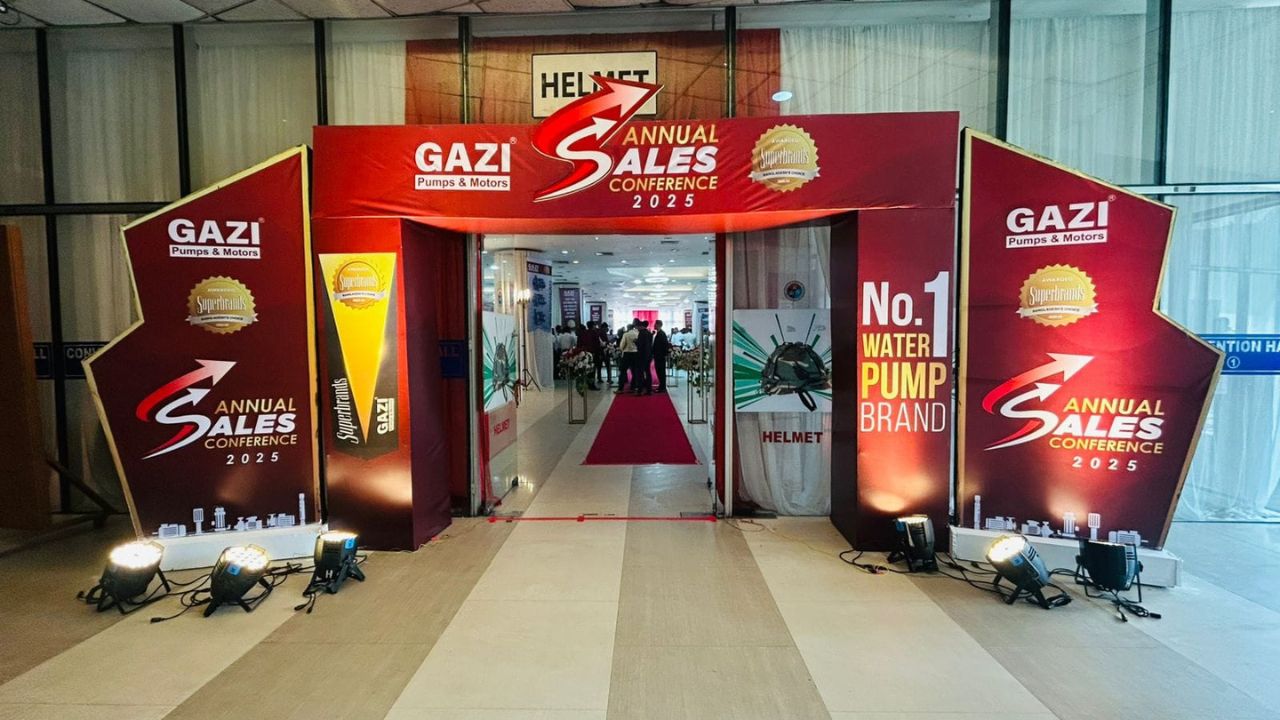 Conference entrance and event branding by Greenila
