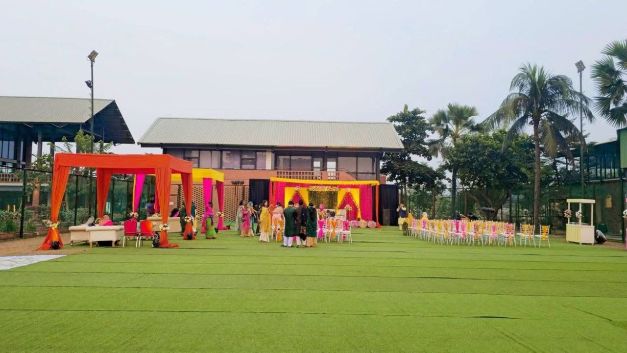 Outdoor event setup managed by Greenila
